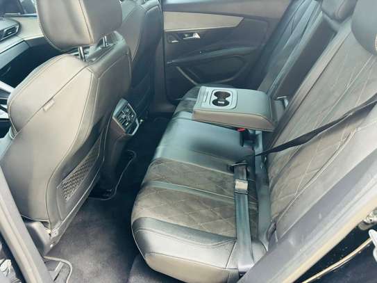 Peugeot 3008 2019 image 10