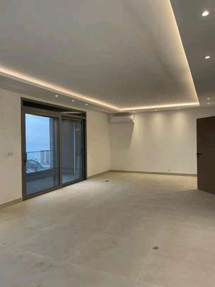 Haut standing image 2