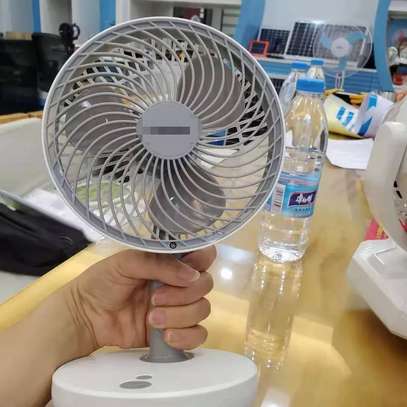 Mini ventilateur portable 8 pouces image 3