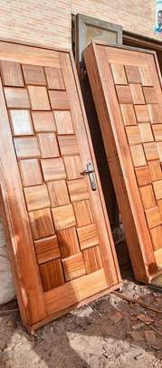 PORTE BOIS ROUGE image 2