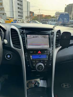 Hyundai elentra Gt année 2013 full option image 4