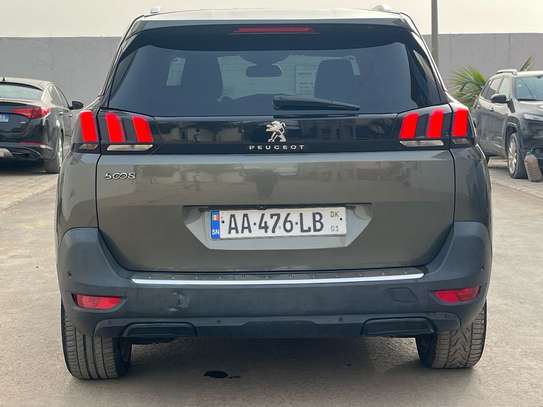 Peugeot 5008 full option 2019 image 5