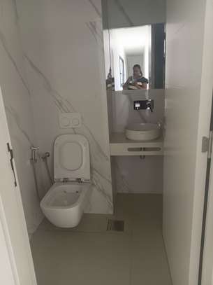 Des F4  neufs à louer au point de 173 m² image 13