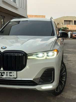 BMW X7  ANNÉE : 2021 image 8