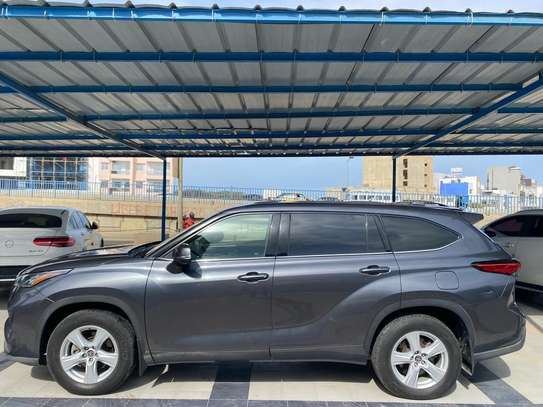 TOYOTA HIGHLANDER image 3
