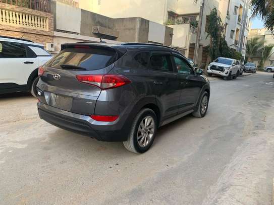 Hyundai Tucson image 9