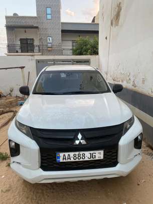 Mitsubishi L200 2022 image 1