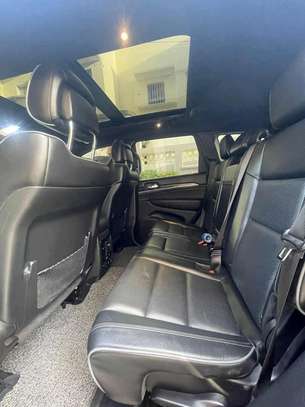 Jeep Grand Cherokee Overland 2019 image 8