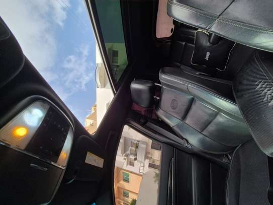 Jeep grand cherokee image 12