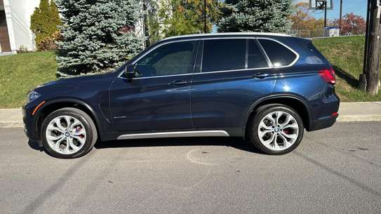 BMW X5 Luxury image 5