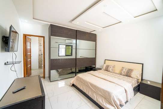 Appartement A5 N85 meublé haut standing Maristes image 14