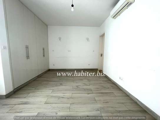 Appartement à louer au point E image 1