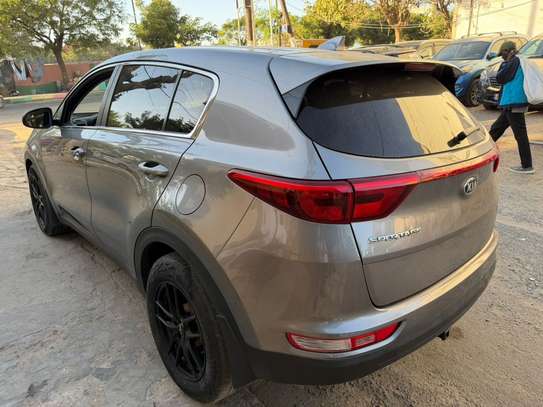 Vente flash Kia Sportege 2018 venant image 3