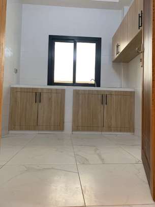 Bel appartement aux Almadies (zone de recasement) image 5