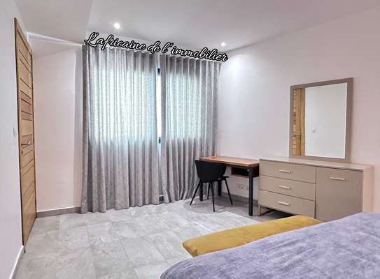 Studio meublé à louer – Point E image 6