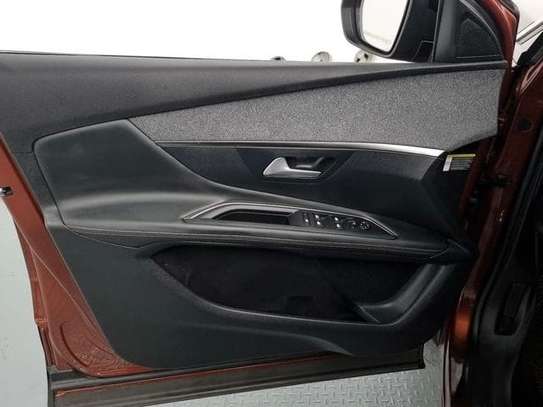 Peugeot 3008 GT LINE 2018 image 12