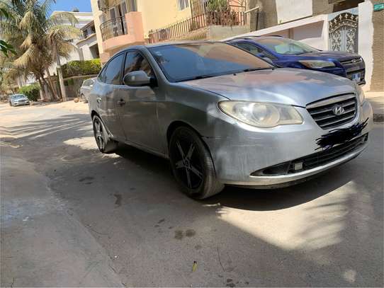 Hyundai Elantra image 2