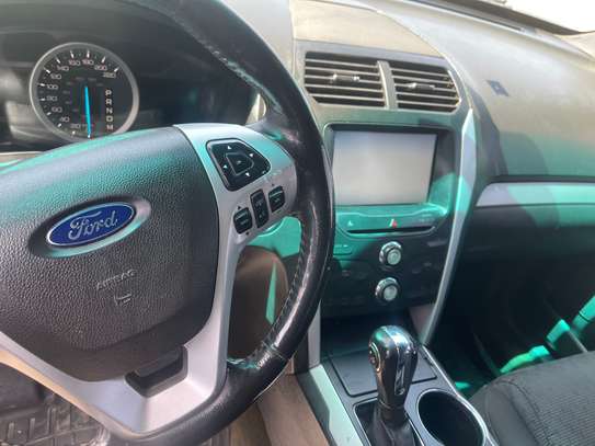 Ford explorer image 8