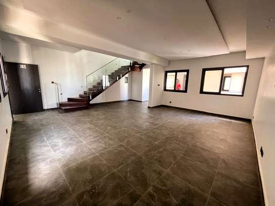 F5 en duplex aux almadies rte du meridien image 5