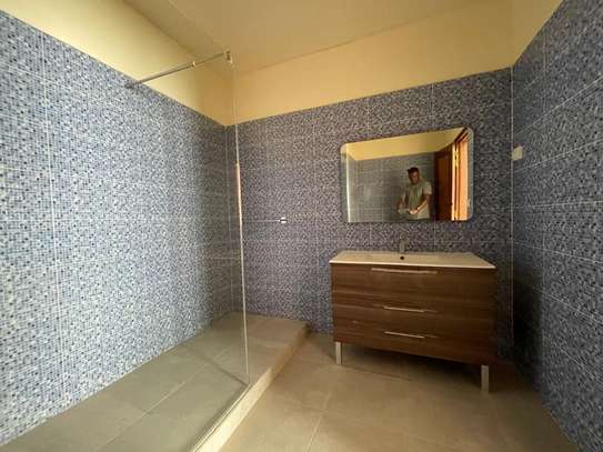 Appartement à louer à fan résidence 3 chambres image 6