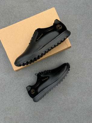 Timberland baskets noires détails dorés antidérapantes image 10