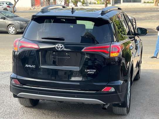 Toyota Rav4 2018 limited image 7