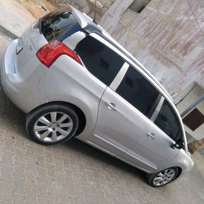 Peugeot 5008 image 9