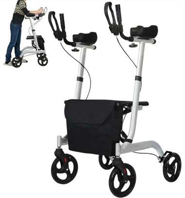 Déambulateur vertical- Rollator  -  Aide à la mobilité image 2