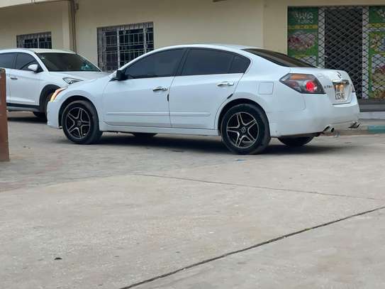 Nissan Altima 2012 image 10