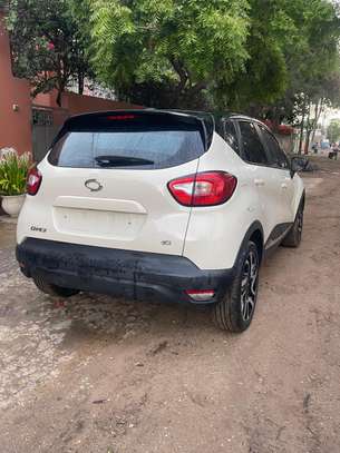 RENAULT QM3 2017 image 5