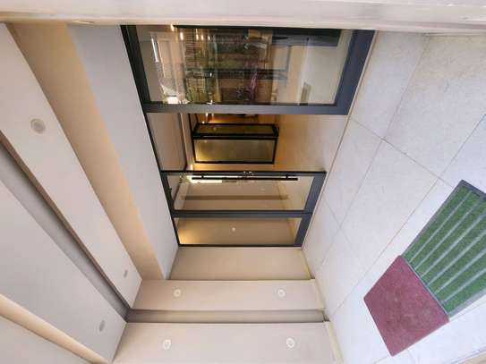 Appartement de 3 chambres et salon aux Almadies image 3