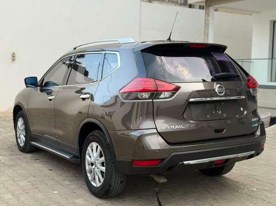 Nissan X-Trail 4x4 SUV 2018 image 10