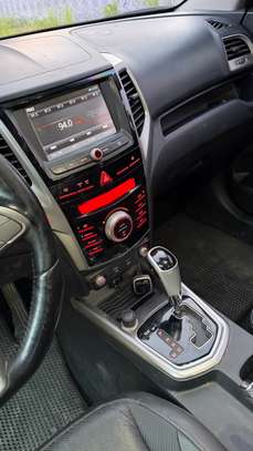 Ssang yong Tivoli 2016 image 9