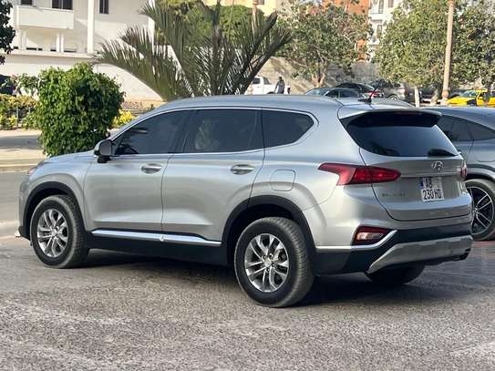 Hyundai santafe 2020 image 10
