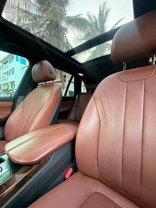 BMW X5 image 9