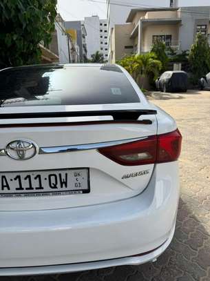 AVENSIS 2017 image 2