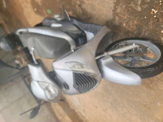 Hunda SH 125 image 5