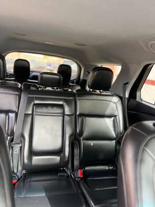 Ford explorer xlt image 11