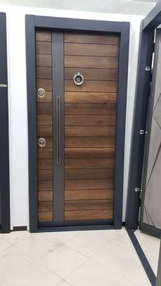 Portes blindées venant modernes et sécurisés image 5