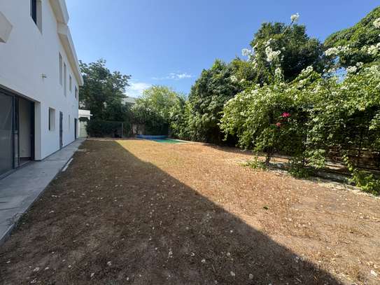 Villa embassade à louer à fan résidence 6 chambres image 10