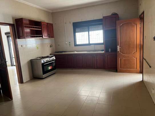 Villa à louer aux Almadies usage habitation ou professionnel image 9
