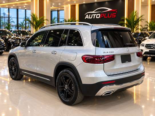 Mercedes GLB250 2021 image 7