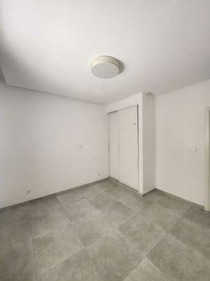 Appartement f4 haut standing au point E avec salle de sport image 11
