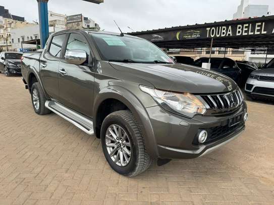 MITSUBISHI L200 2017 image 4