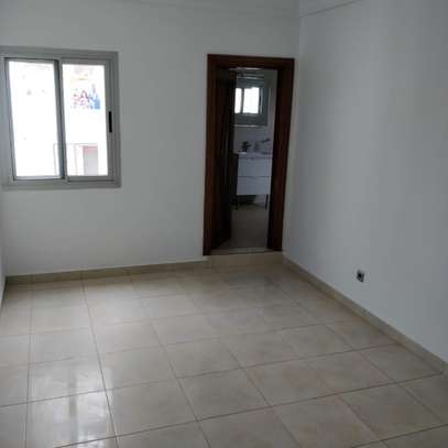 Maison 6 chambres à louer côté marina bay Almadies image 2