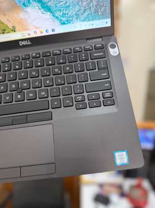 Dell Latitude 5400 image 3