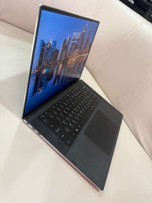 Dell Precision 5550 image 4