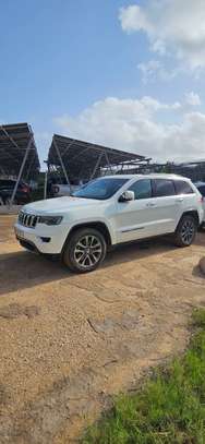 Jeep grand cherokee model 2018 image 3