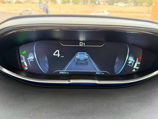 PEUGEOT 3008 GT Line 2018 image 13