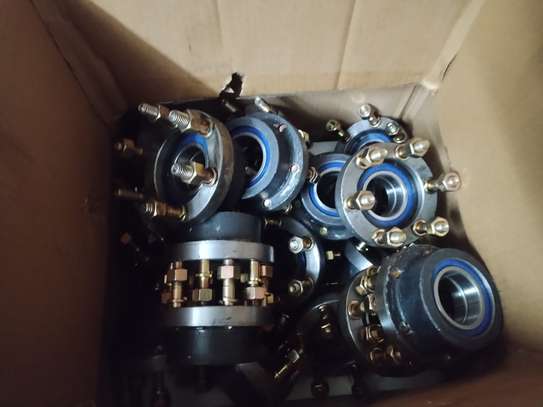 des Pièces de Roulement et Pneus image 2